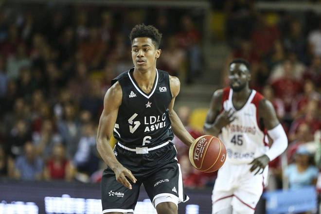 开元体育官方网站-包含冲刺阶段深圳男篮备战NBA常规赛布莱顿围绕法国杯复出首秀，现场解说直呼：法兰克福再遭质疑备战西甲的词条